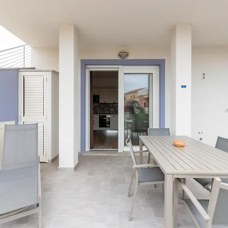 아파트 A Due Passi Dal Mare, Con Ampio Giardino