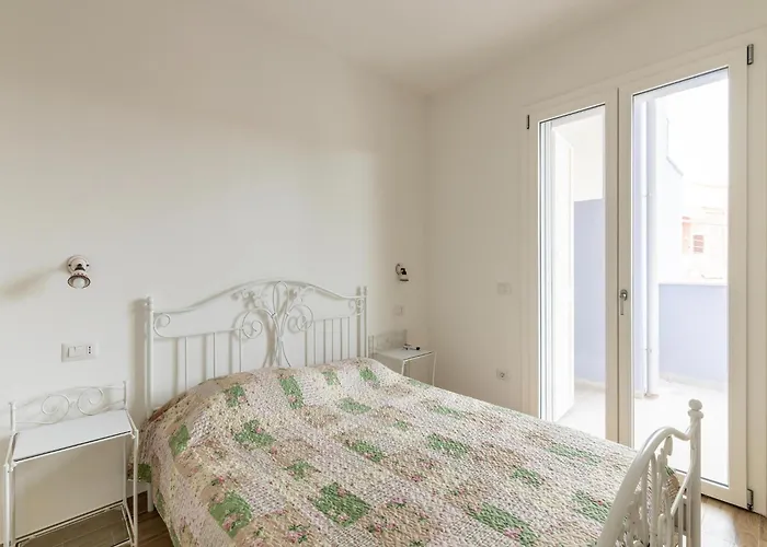 A Due Passi Dal Mare, Con Ampio Giardino * Castelsardo